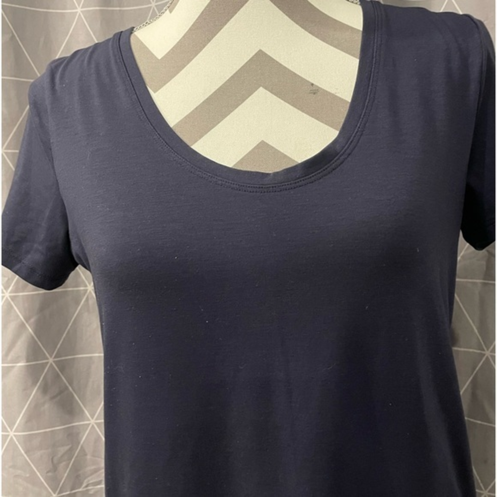 Athleta navy blue‎ tee
